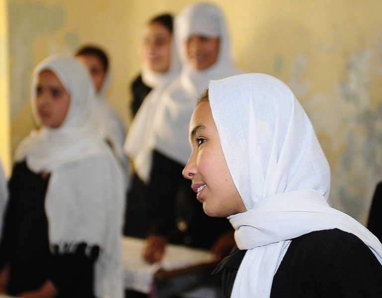 شرایط تحصیل کودکان بازمانده از تحصیل ایرانی و افغانستانی را فراهم کنید