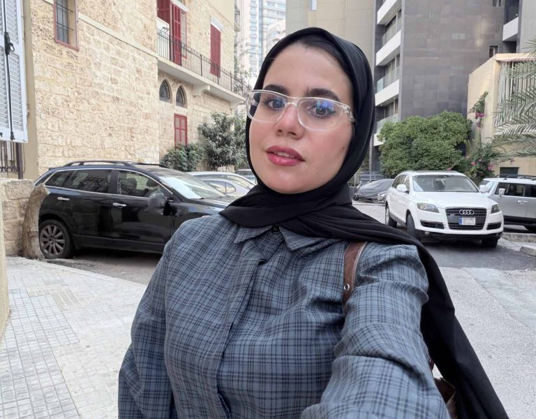 فرقان نصيف حول حقوق النساء والقوانين التمييزية والمقاومة النسوية في العراق